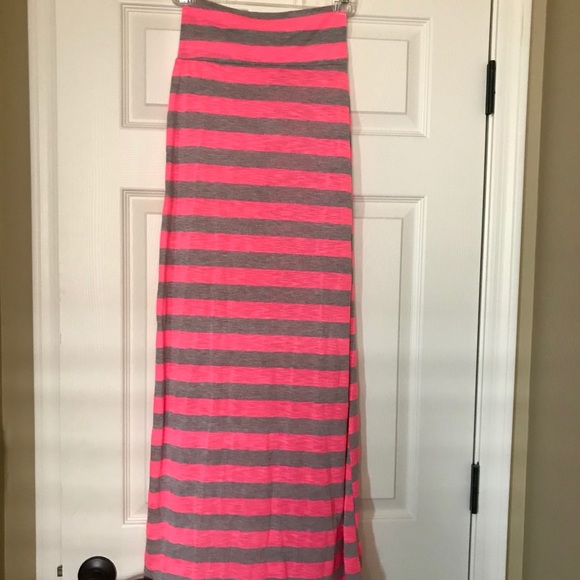 Maxi skirt - Picture 1 of 3